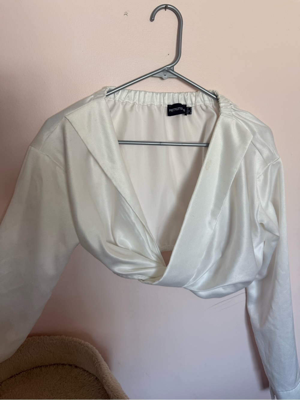 PrettyLittleThing White Satin Cropped Twist Blouse
